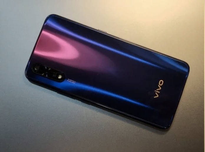 https://static.hub.91mobiles.com/multisite/wp-content/uploads/sites/7/2019/07/VIVO-Z5-4.jpg