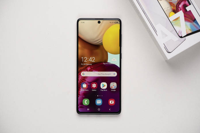 https://static.hub.91mobiles.com/multisite/wp-content/uploads/sites/7/2020/03/SAMSUNG-GALAXY-A71-PUNCH-HOLE.jpg