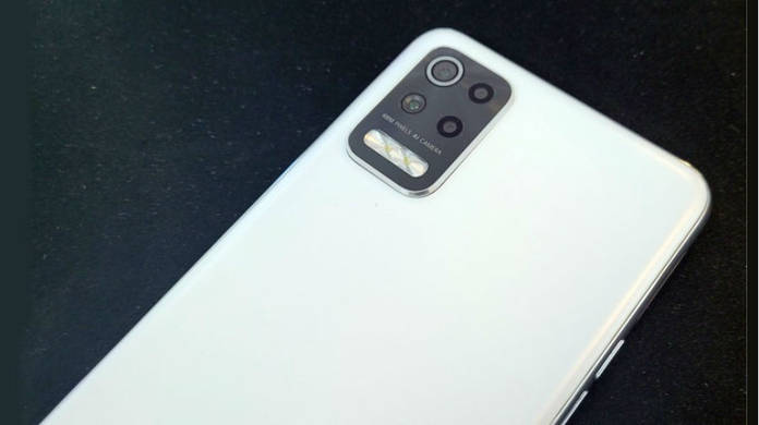 https://static.hub.91mobiles.com/multisite/wp-content/uploads/sites/7/2020/10/LG-Q52-main.jpg