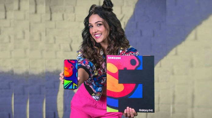 https://static.hub.91mobiles.com/multisite/wp-content/uploads/sites/7/2020/10/Samsung-Galaxy-F41-launch-india-3.jpg