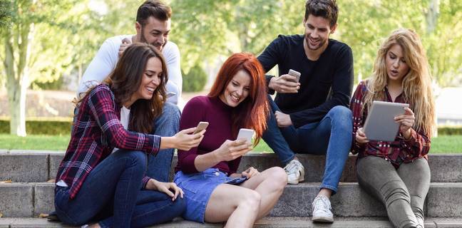 4G डाउनलोड स्पीड में Jio ने फिर मारी बाजी, इस मामले में Vodafone Idea रही नंबर 1