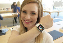 Apple Watch ने बचाई महिला की जान, हार्ट अटैक आने पर दी चेतावनी, समय पर अस्पताल पहुंच कर पाया ईलाज apple watch saved woman life after heart attack