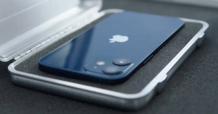 https://static.hub.91mobiles.com/multisite/wp-content/uploads/sites/7/2021/07/Apple-iPhone.jpg