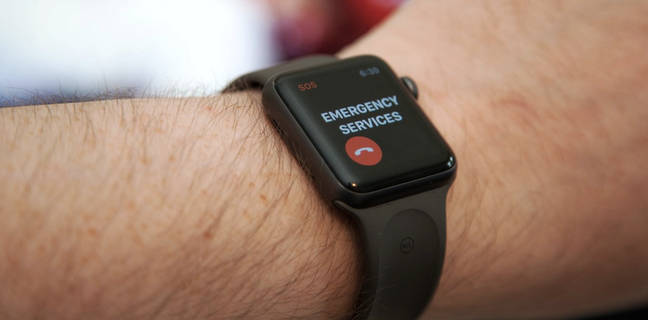 25 साल के युवा की खोपड़ी में था फ्रैक्चर, Apple Watch के fall detection फीचर ने पहुॅंचाई इमरजेंसी हेल्प, बची जान Apple Watch fall detection sos save a man fall in the bathroom fractured skull