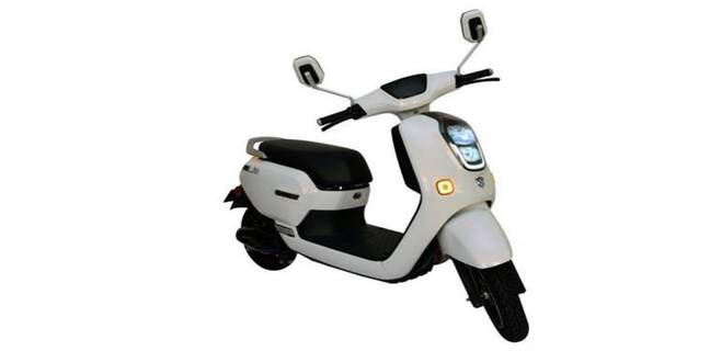 अब इस कंपनी के Electric Scooter में लगी आग, 10 दिन में तीसरी घटना से सहमे ग्राहक