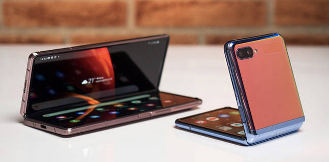 Samsung Galaxy Z Series के Foldable Phones ने तोड़े सेल के सभी रिकॉर्ड, स्टोर्स पर लगी लाईनें, स्टॉक हुआ खत्म! Samsung Galaxy Z Fold3 and Z Flip 3 5g foldable smartphone Galaxy Z Series stocked out in india after record sale