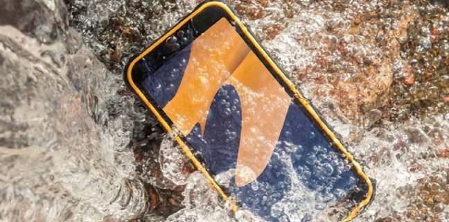 कम कीमत में लॉन्च हुआ ये तगड़ा Smartphone, बिल्डिंग से गिरने और पानी में डूबने पर भी नहीं होगा खराब