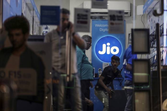 https://static.hub.91mobiles.com/multisite/wp-content/uploads/sites/7/2021/12/Jio.jpeg