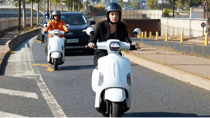 https://static.hub.91mobiles.com/multisite/wp-content/uploads/sites/7/2022/01/Mob-ion-electric-scooter-price-launch.jpg