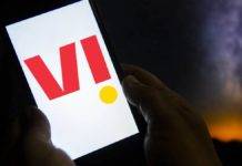 50000 rupee fine vodafone pay to user for blocking mobile number