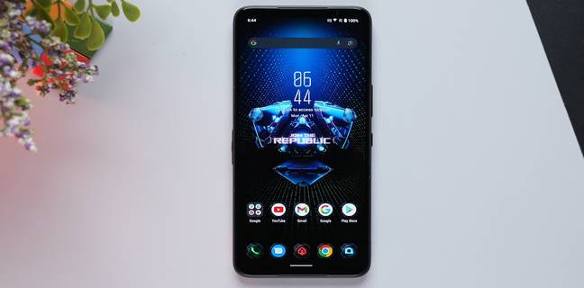 ASUS ROG Phone 5s रिव्यू: गेमिंग में है बेस्ट लेकिन नयापन नहीं asus-rog-phone-5s-review-in-hindi