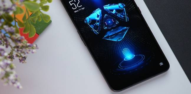 ASUS ROG Phone 6 को ये फीचर्स बनाएंगे तगड़ा गेमिंग फोन, लॉन्चिंग से पहले जानें खूबियां asus-rog-phone-5s-review-in-hindi