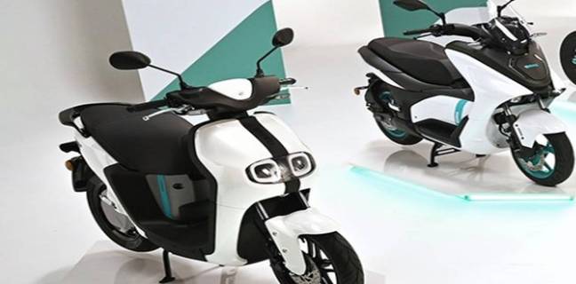 लंबी रेंज और स्टाइलिश लुक के साथ नए Yamaha Electric Scooters से उठा पर्दा, जानें टॉप के फीचर्स Yamaha Electric Scooters E01 And NEOs Debut long range stylish look