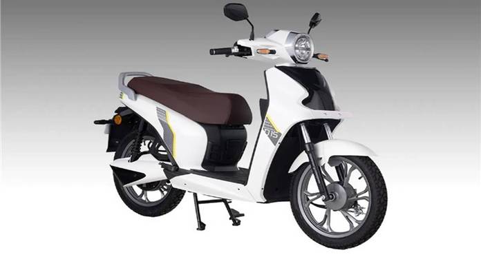 https://static.hub.91mobiles.com/multisite/wp-content/uploads/sites/7/2022/05/BGauss-D15-electric-scooter.jpg