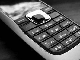 700 rupee me button wala phone