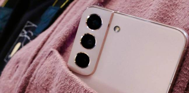 सेकेंड हैंड iPhone से भी सस्ता हुआ Samsung Galaxy S22, कीमत में हुई भयंकर कटौती Samsung Galaxy S22 Price in india drop