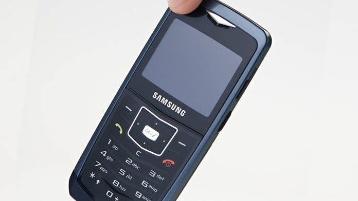 https://static.hub.91mobiles.com/multisite/wp-content/uploads/sites/7/2022/05/Samsung-Keypad-mobile.jpg