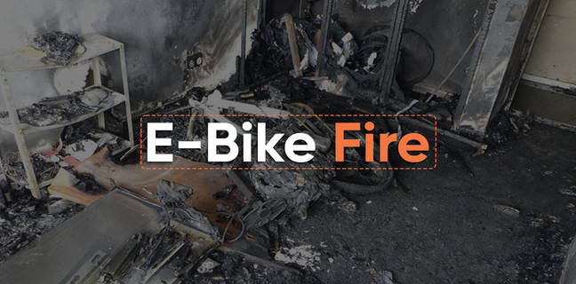 एक साथ 7 Electric Bikes में लगी आग, शोरूम हुआ जलकर खाक! देखें हादसे की भयानक तस्वीरें 7 electric bikes caught fire in pune showroom due to overcharge Komaki e bike