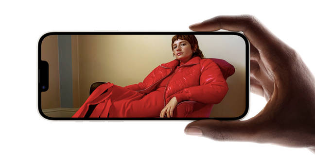 iPhone 16e लॉन्च होते ही कंपनी ने बंद किए ये iPhones iphone 14 india launch price features sale apple offer