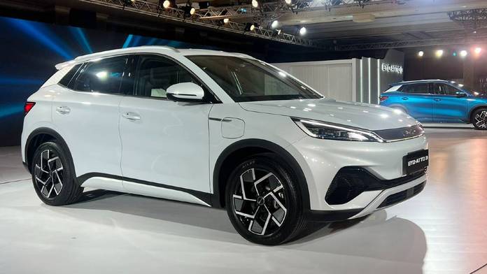 https://static.hub.91mobiles.com/multisite/wp-content/uploads/sites/7/2022/10/BYD-Atto-3-electric-SUV-car-1.jpg