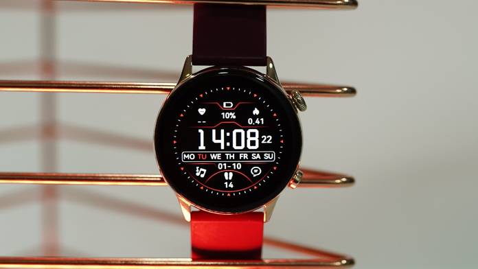 https://static.hub.91mobiles.com/multisite/wp-content/uploads/sites/7/2023/01/GIZMORE-GIZFIT-GLOW-Hero-Image.jpg