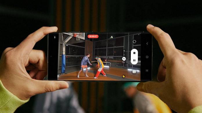 https://static.hub.91mobiles.com/multisite/wp-content/uploads/sites/7/2023/02/Samsung-Galaxy-S23-Ultra-cam.jpg