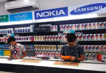 Xiaomi को पछाड़ Samsung बनी नंबर 1 स्मार्टफोन कंपनी, जानें कौन रहा नंबर 2 और 3 top 5 smartphone brands in india 2023 samsung vivo oppo xiaomi realme