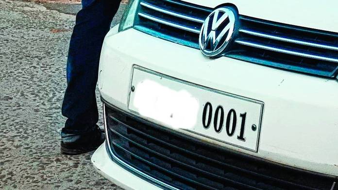 https://static.hub.91mobiles.com/multisite/wp-content/uploads/sites/7/2023/07/VIP-Car.jpg