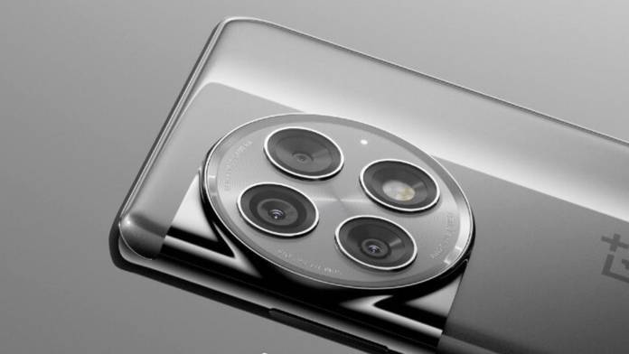 https://static.hub.91mobiles.com/multisite/wp-content/uploads/sites/7/2023/08/oneplus-ace-2-pro-press-render.jpg