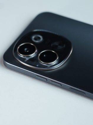 cropped-Tecno-Pova-6-Neo-rear.jpg?tr=q-70