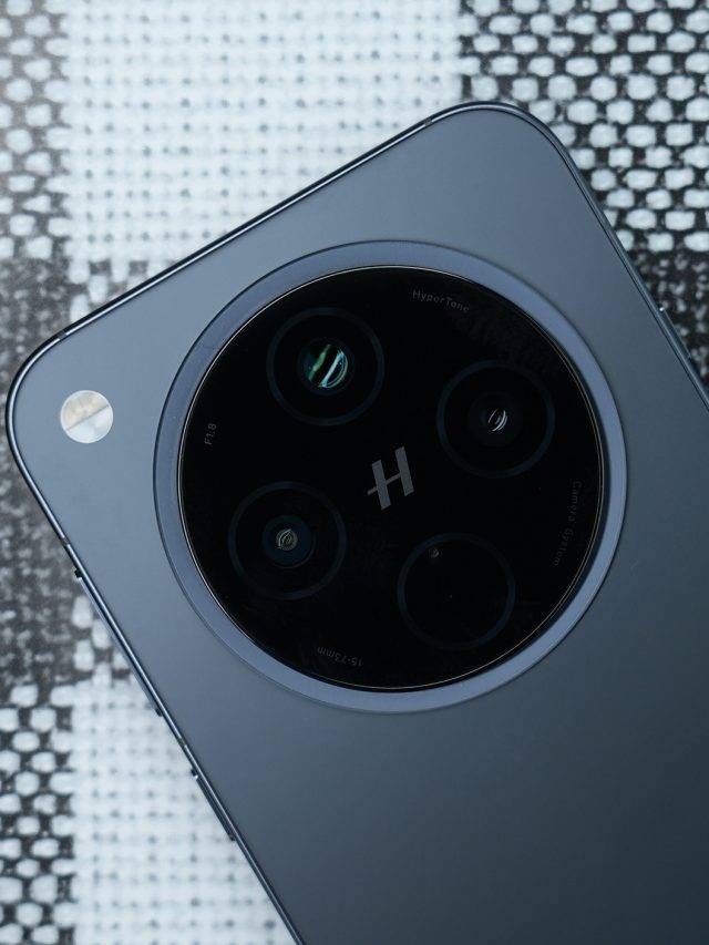 cropped-OPPO-Find-X8-new-1.jpg?tr=q-70