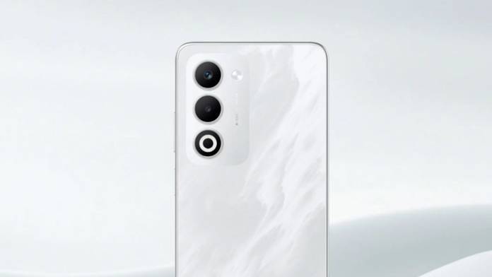 https://static.hub.91mobiles.com/multisite/wp-content/uploads/sites/7/2025/05/oppo-a6i-5g-smartphone-google-play-console-supported-devices-listing.jpg