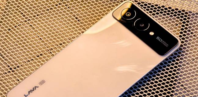 लॉन्च से पहले ही Lava Blaze AMOLED 2 5G की लाइव तस्वीरें और स्पेसिफिकेशंस आए सामने Lava Blaze AMOLED 2 5G live images and specifications revealed ahead of launch