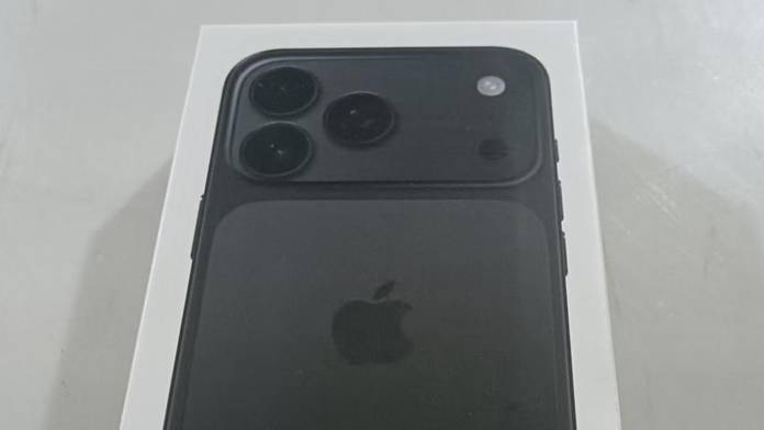 https://static.hub.91mobiles.com/multisite/wp-content/uploads/sites/7/2025/08/iphone.jpg