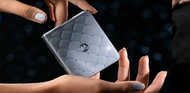 लग्जरी फ्लिप फोन Motorola Razr 60 Swarovski Edition भारत में हुआ लॉन्च, जानें कीमत और खूबियां Motorola Razr 60 Swarovski Edition india launched