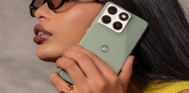 12GB RAM और 512GB मेमोरी के साथ 6mm से भी पतला Motorola Edge 70 हुआ ग्लोबली लॉन्च