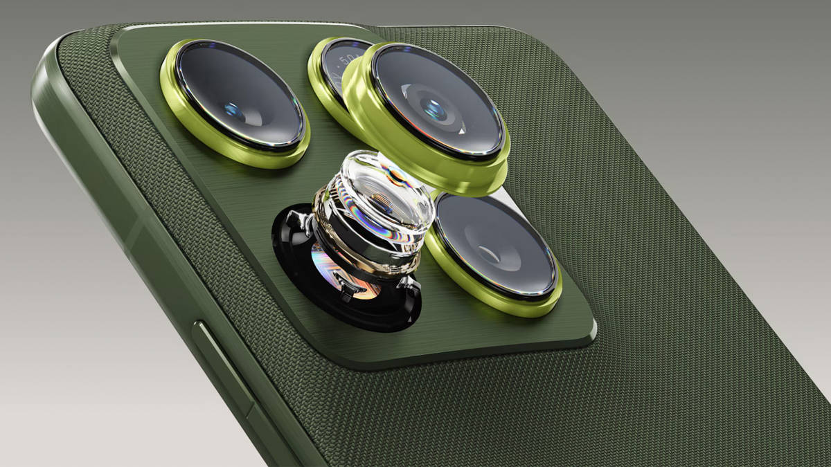 12GB RAM और 512GB मेमोरी के साथ 6mm से भी पतला Motorola Edge 70 हुआ ग्लोबली  लॉन्च