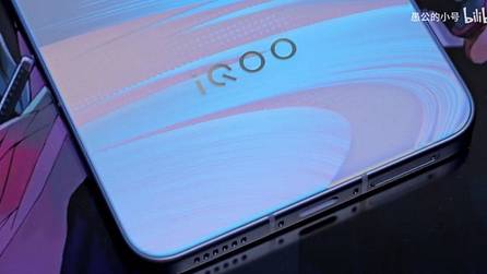 iQOO Neo 12 की डिटेल्स लीक, 185Hz रिफ्रेश रेट और 9000mAh से बड़ी बैटरी के साथ आ सकता है फोन