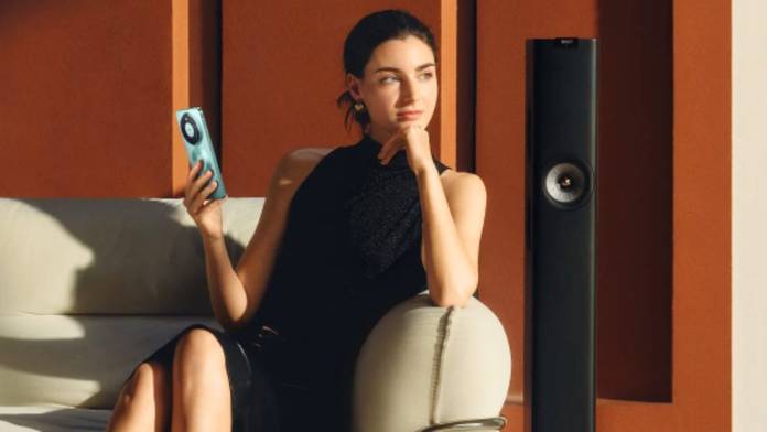 https://static.hub.91mobiles.com/multisite/wp-content/uploads/sites/7/2025/11/huawei-mate-80-pro-max-rs-edition-china-launched-price-specs.jpg