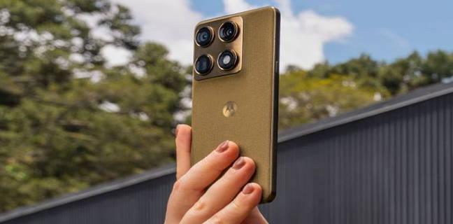 Motorola Signature ओवरव्यू: जानें लॉन्च डेट, फीचर्स, स्पेसिफिकेशन्स और इंडिया प्राइस रेंज