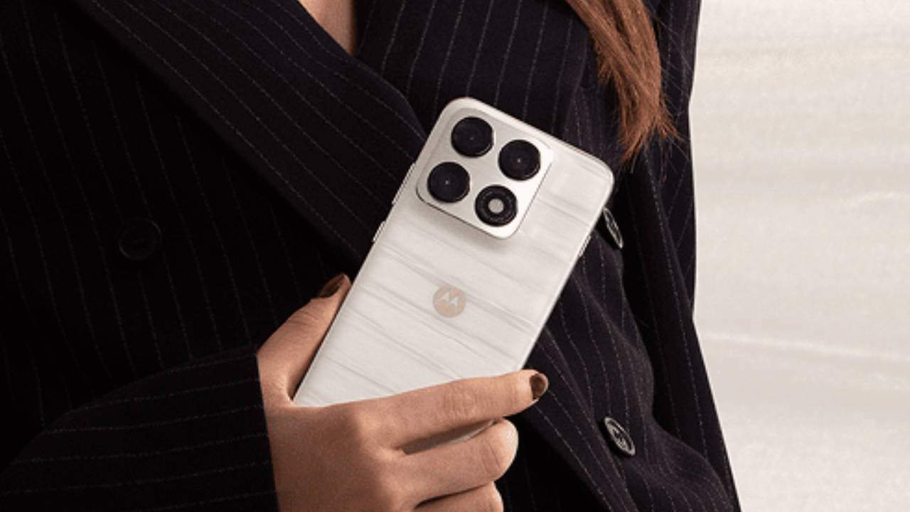 Motorola Edge 70 Pro इंडिया का पहला Dimensity 8500 Extreme वाला फोन लॉन्च! मिलेगा 50MP सेल्फी कैमरा और 6500mAh बैटरी