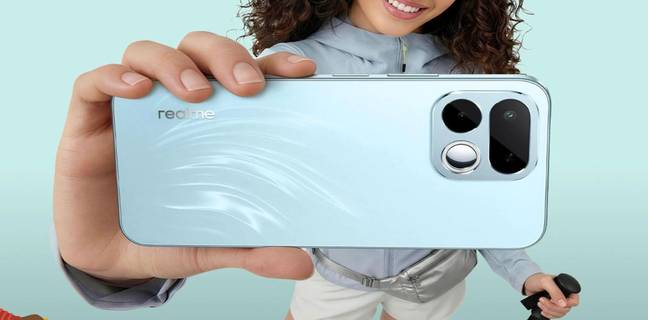 8000mAh बैटरी वाले 5G फोन पर आया 3000 का डिस्काउंट! realme 16T हुआ सस्ता