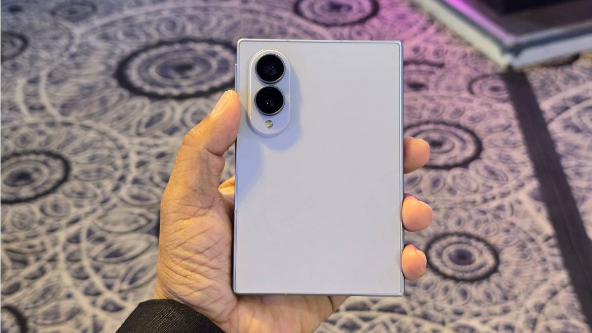 samsung-galaxy-z-fold-8-first-look-of-this-wide-phone