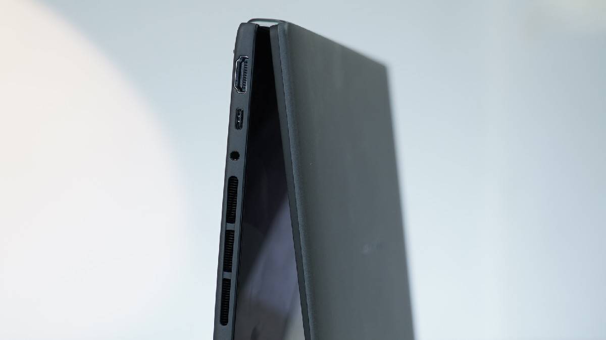 asus-zenbook-duo-ux8407aa-review-in-hindi