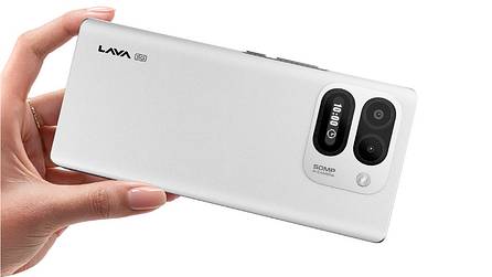 Lava Virat Curve 5G भारत में लॉन्च, 6000mAh बैटरी और 120Hz कर्व्ड AMOLED डिस्प्ले, जानें फीचर्स