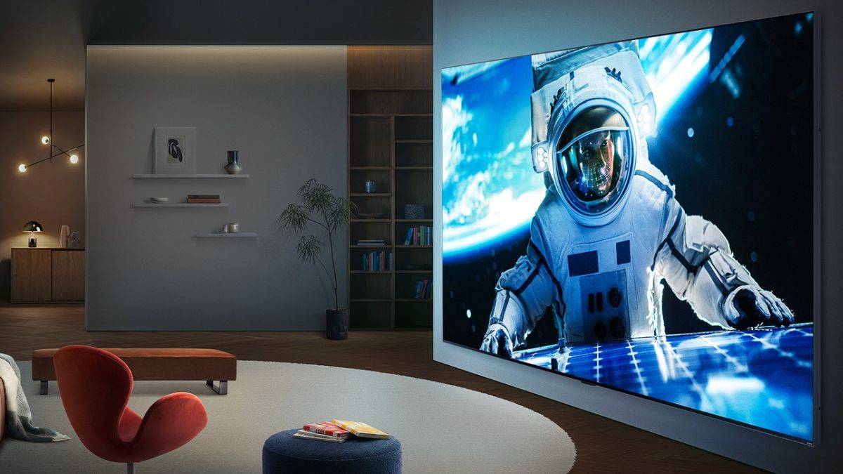 LG 115-inch QNED evo AI Mini LED TV