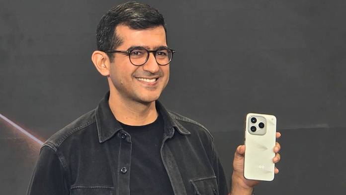 https://static.hub.91mobiles.com/multisite/wp-content/uploads/sites/7/2026/10/iqoo-16-india-launch-confirm-snapdragon-8-elite-extreme-gen-6.jpg