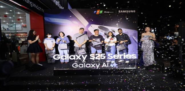 FPT Shop tung lì xì ‘nặng tay’, tặng vàng cho khách hàng mua Samsung Galaxy S25 Series