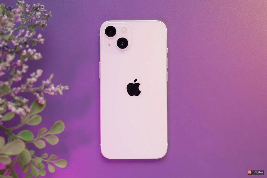 Apple iPhone 13