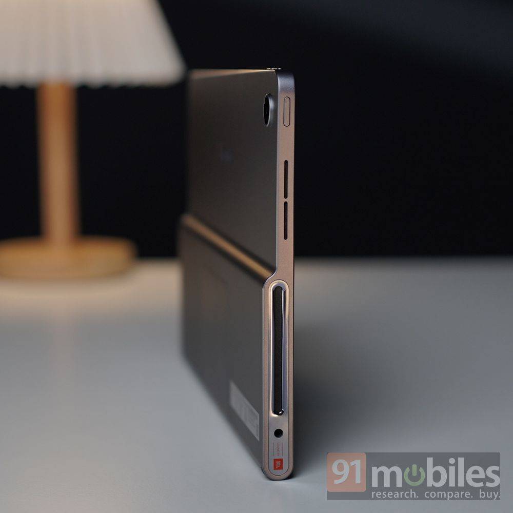 Lenovo Tab Plus